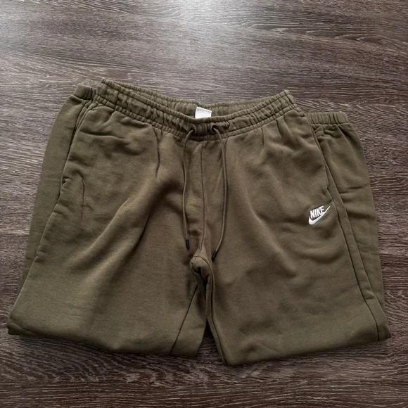 Nike Olive Green Jogger Pants - Picture 3 of 6
